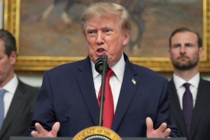 Trump podpisal memorandum o podpore komercnych vesmirnych startov