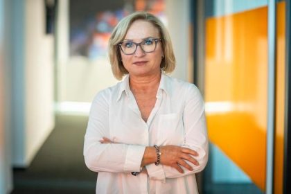 Zuzana Rumiz V Taliansku firmy hladaju ludi nad 50 rokov paradoxne narasta nezamestnanost mladych Tento trend prinesie aj k nam rozhovor