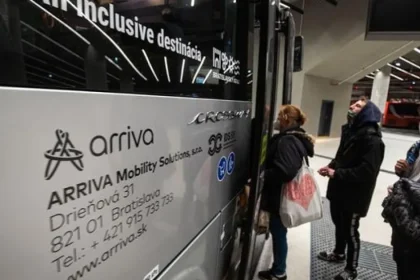 Arriva prenáša rastúce náklady na samosprávy