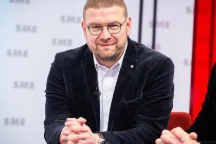 Babiš riskuje a zvažuje zákaz alkoholu pre Čechov