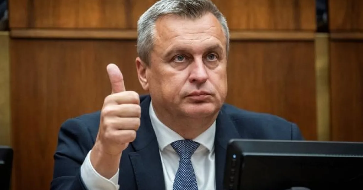 Danko vytrval a vďaka opozícii dosiahol svoje, tragédia v škole sa zopakovala