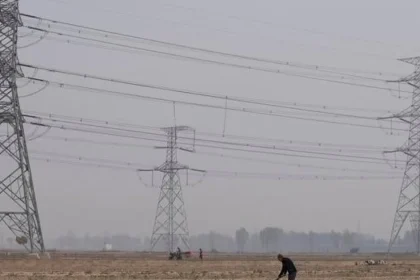Energie na burzách zlacneli, plyn takmer o desať percent