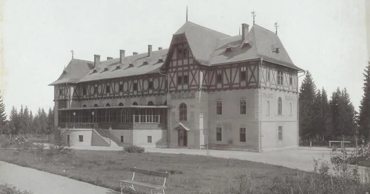 Hotel Lomnica po revolúcii „domom hrôzy“. Dnes luxus, no majiteľovi nevynáša