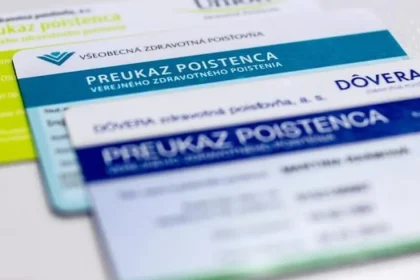 KDH preveruje, aké možnosti by mal štát, keby Dôvera získala väčšinu poistencov