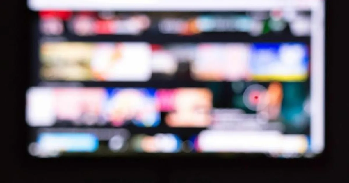 Kvôli obavám z AI stiahli severské televízie seriál o ruskej špionáži