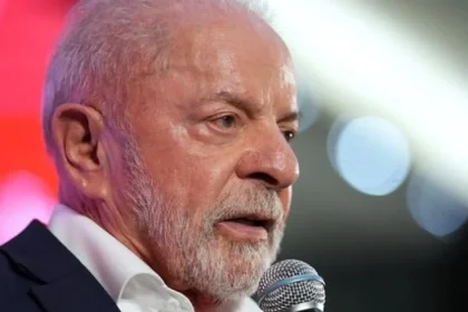Lula pár dní pred prezidentskými voľbami zvýšil svoj náskok v prieskumoch