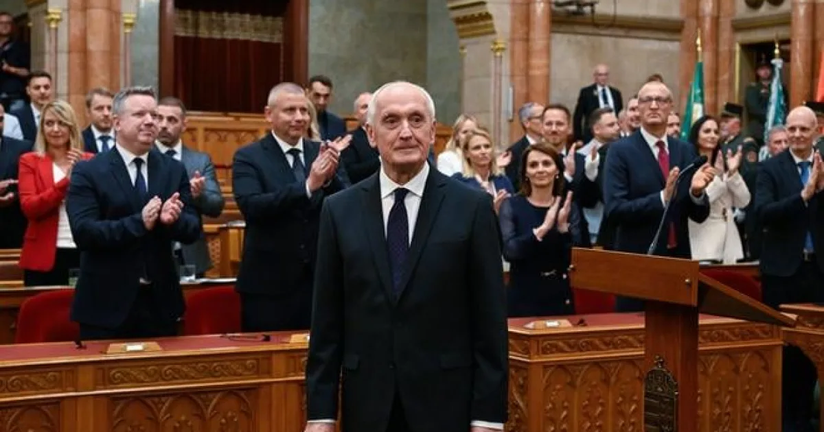 Maďarský parlament odmietol Baka nominanta na post generálneho prokurátora