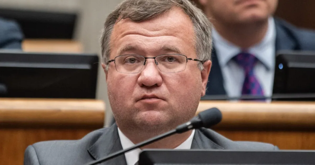 Migaľov štátny tajomník Šalitroš sa chce vrátiť do parlamentu, už to oznámil Ficovi