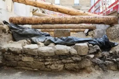 Objavili múr, ktorý môže objasniť vznik Paríža