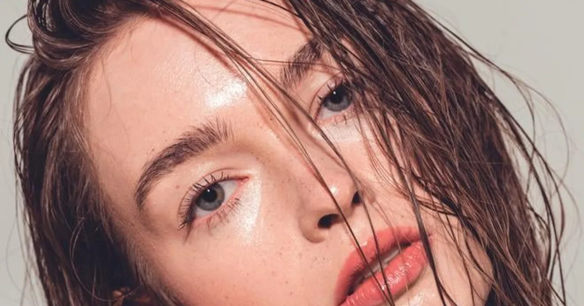 Od glass skin po skinimalizmus: Krása má nový slovník a mení aj našu kozmetickú rutinu