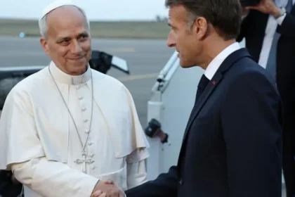 Pápež zakončil návštevu Francúzska a odletel do Ríma