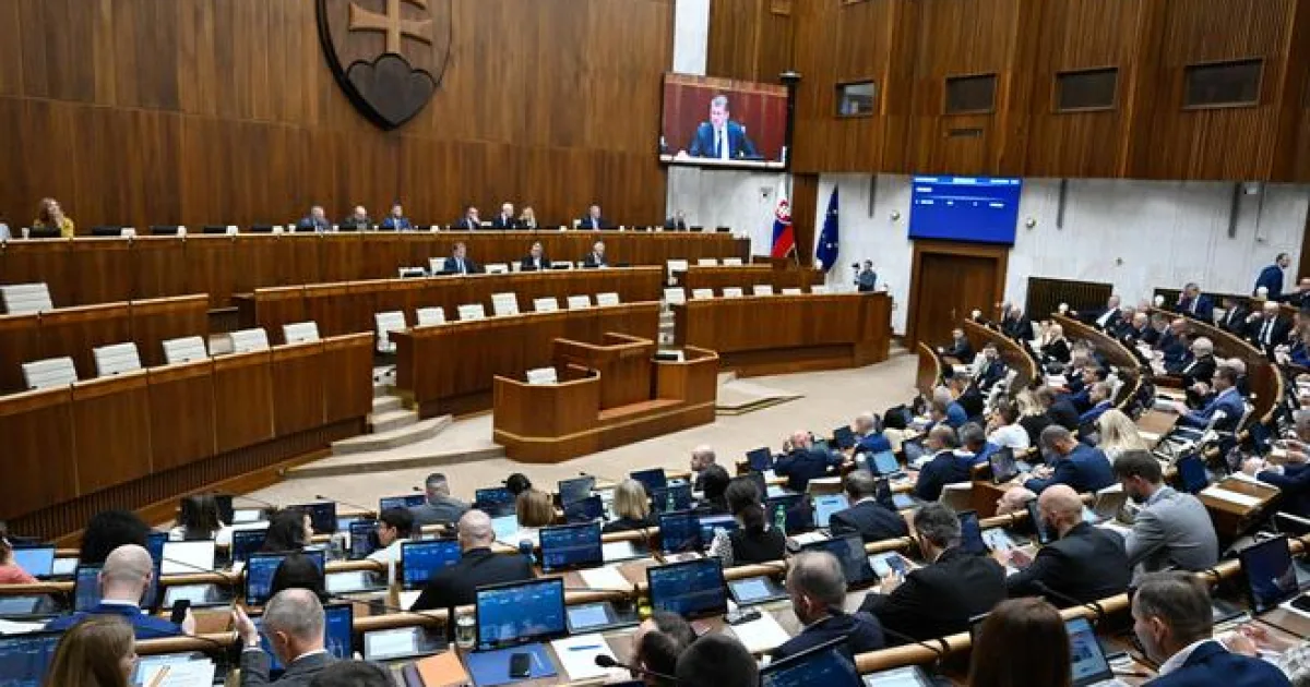 Poslanci ukončili rokovanie diskusiou k novele športového zákona