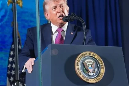 Prokurátor vyšetrujúci údajné sprisahanie proti Trumpovi odstúpil z funkcie