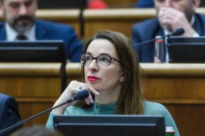PS: Krátenie prídavkov za záškoláctvo je neprijateľné, rezort to odmieta