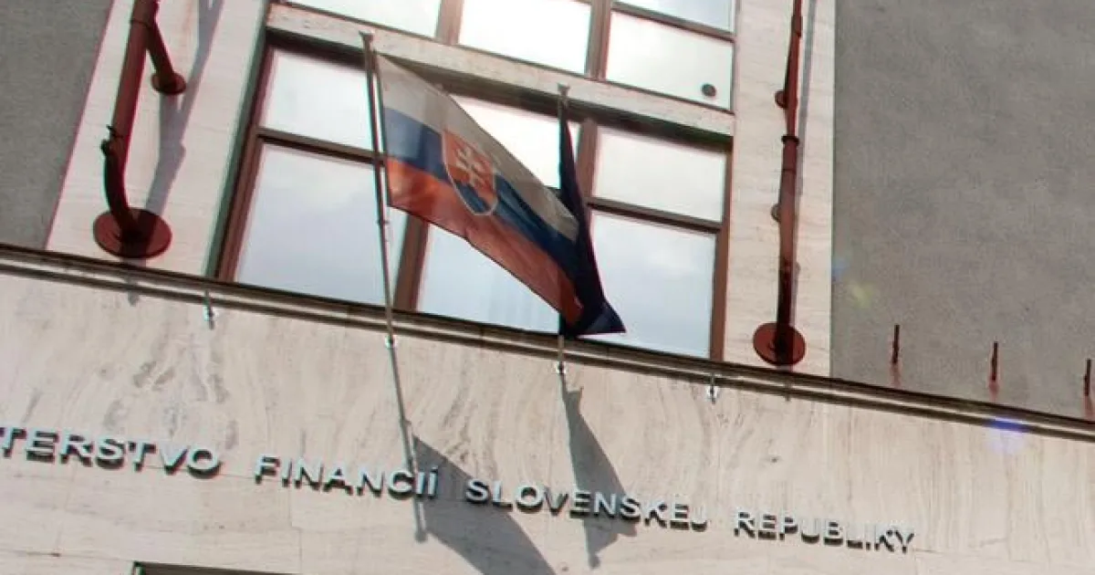 Rezort financií očakáva vyššie daňové príjmy