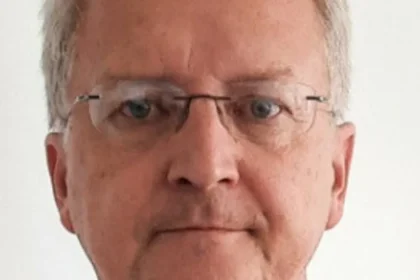 Šaškovho štátneho tajomníka Slobodníka zrazilo auto, je na JIS