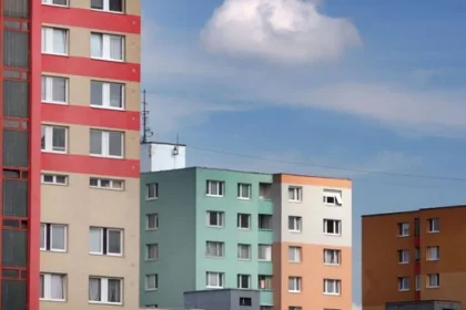 Slováci sa osamostatňujú až po tridsiatke