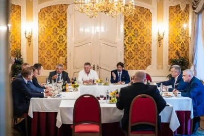 Spor medzi Šutajom Eštokom, Dankom a Ficom eskaluje. Čaká ich ešte vyrovnaný rozpočet