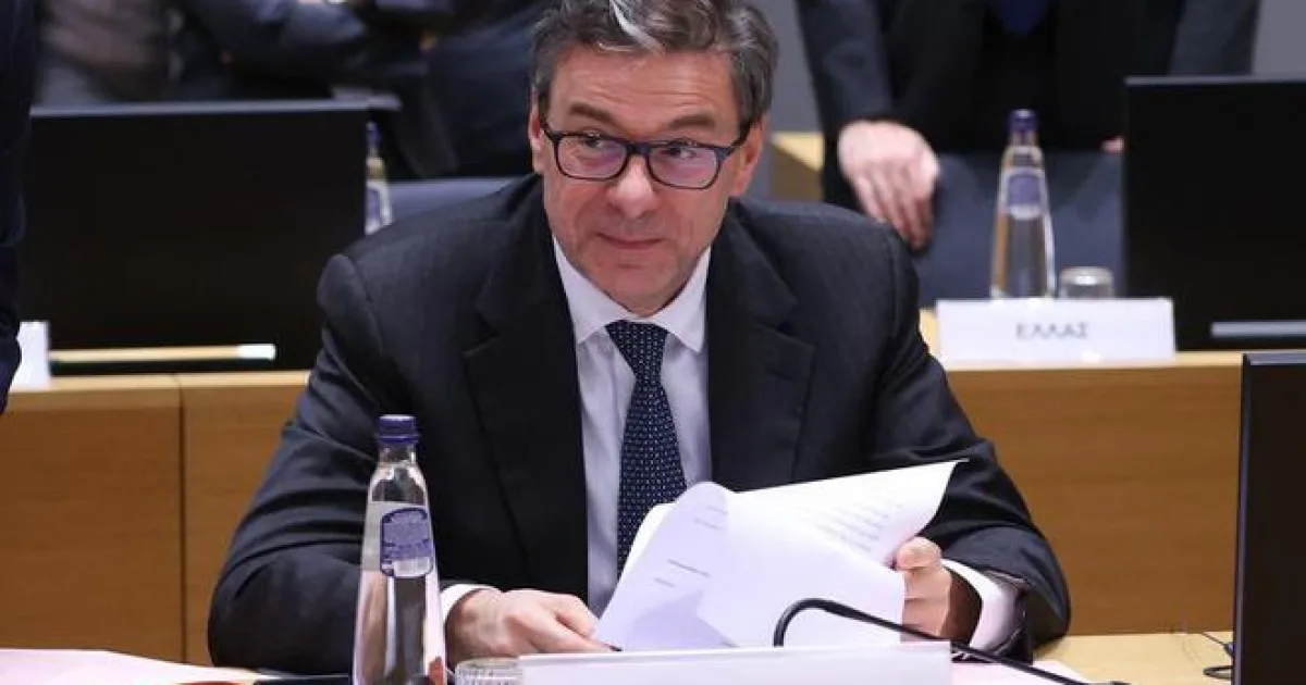 Taliansky dlh rastie podľa ministra financií alarmujúcim tempom