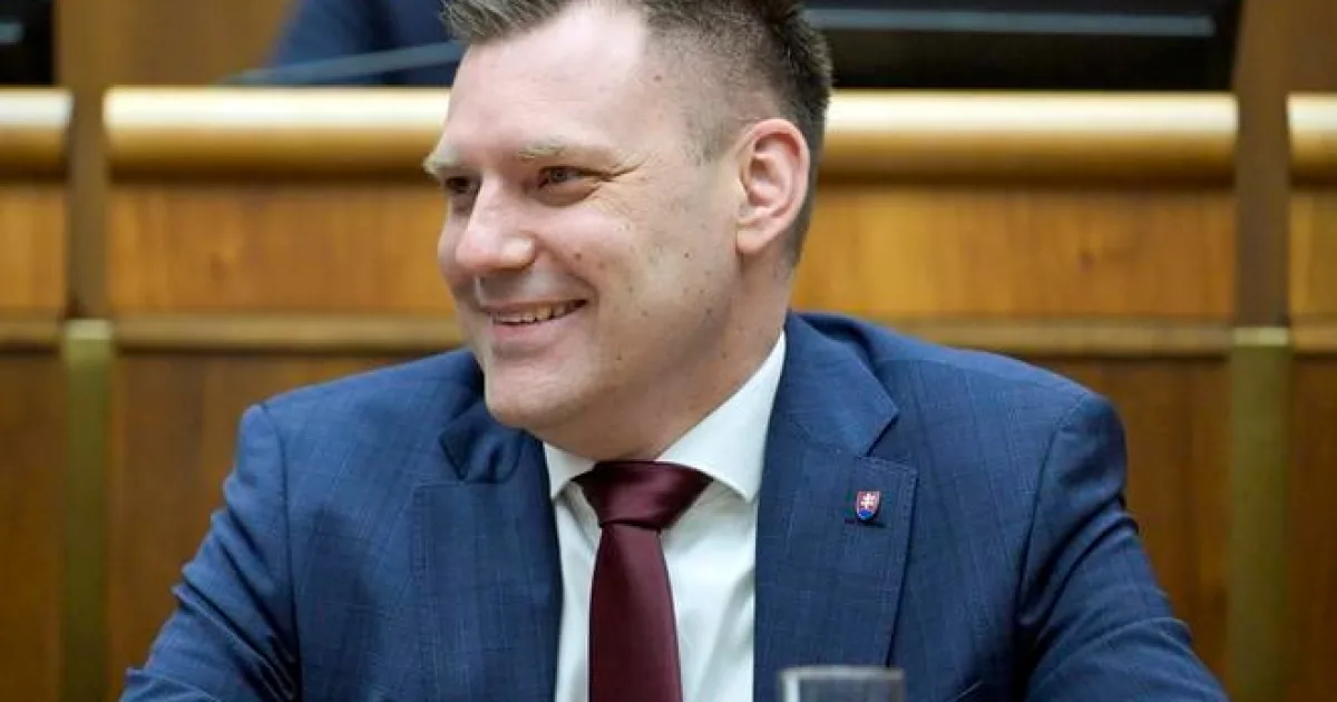 Taraba stávku vyhral. Ministrom je stále on, Kuffa ním ešte nie je
