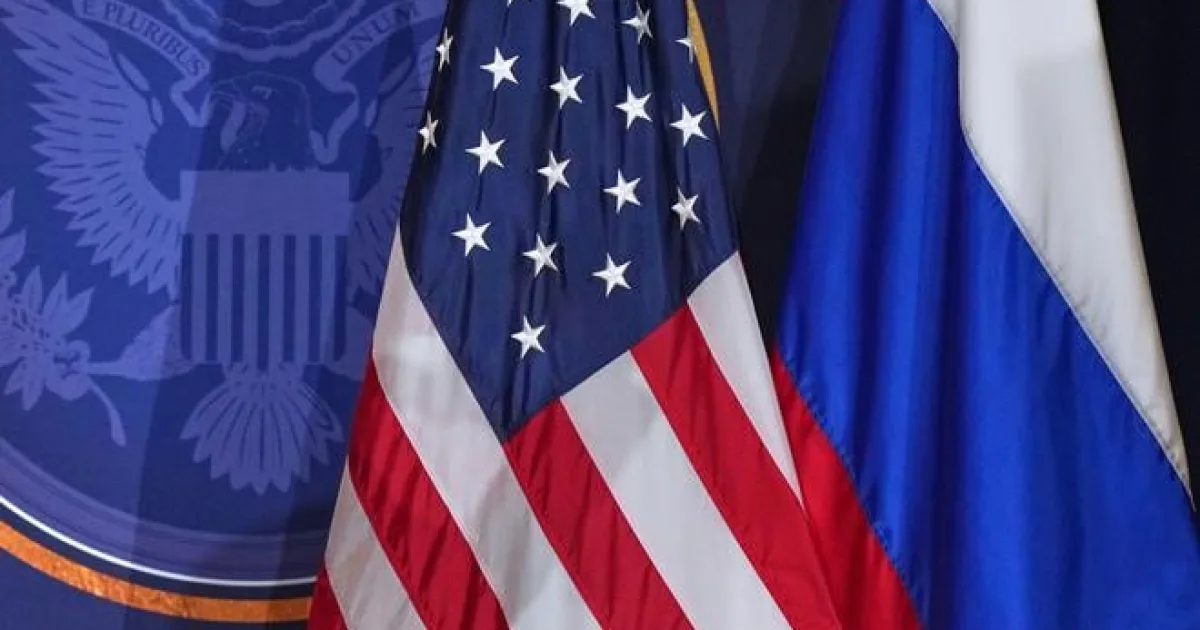 Trump schválil rozsiahly zákon o sankciách proti Rusku