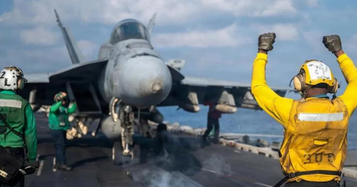 USA boli blízko k spusteniu ďalšej vojny. Lietadlá už boli vo vzduchu