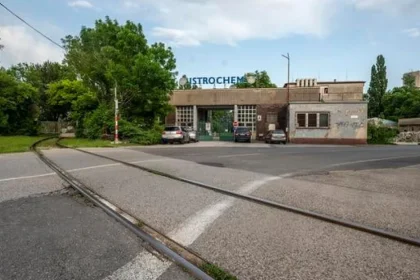 V Bratislave je desiatky znečistených lokalít. Na viacerých sa stavia