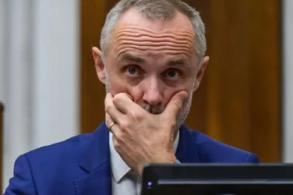 Valášek: Neakceptovateľné, že o ruskej stope sa dozvedáme z médií, nie od premiéra