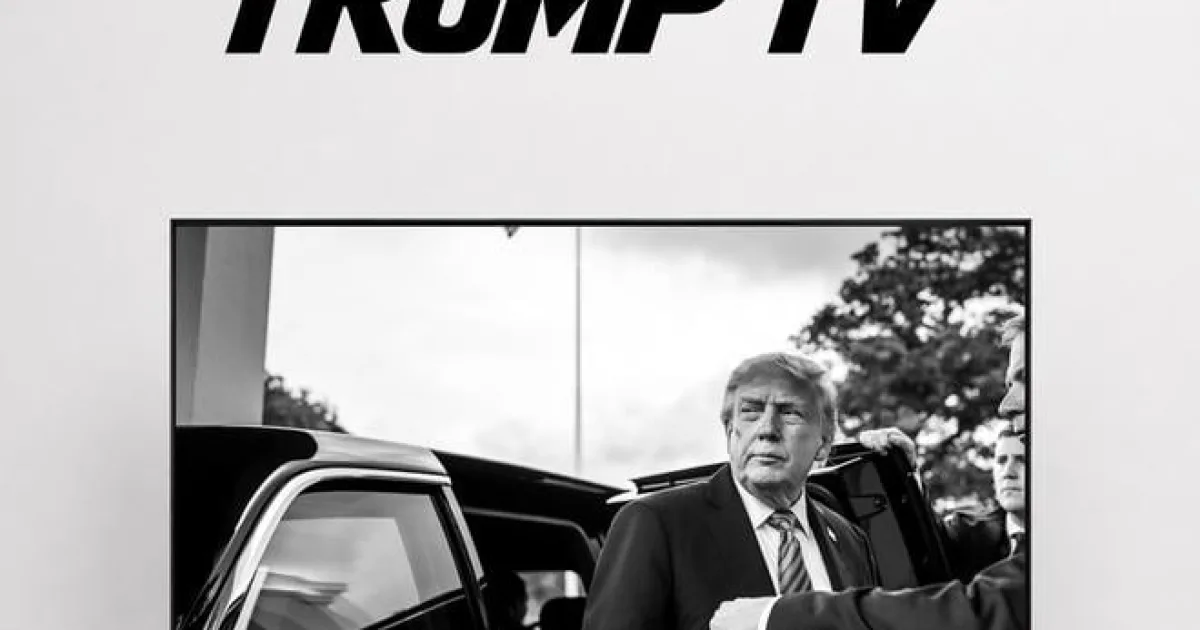 Zakázali mu vstup, vypli mikrofóny. Trump spustil vlastnú televíziu