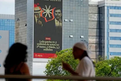 Bolsonaro naznačil prehru, plánuje viesť opozíciu
