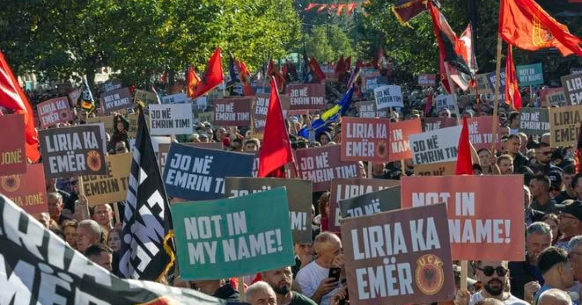 Demonštranti v Kosove sa zrazili s políciou, 17 zranených
