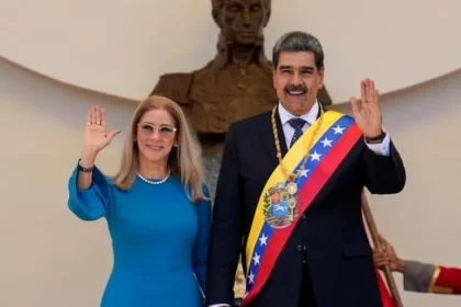 Expresidenta Venezuely Madura a jeho manželku obžalovali z mučenia