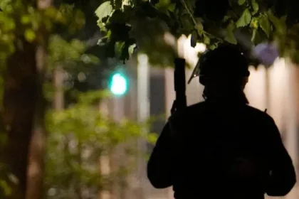 Francúzsko zablokovalo sobotné protesty v Marseille a Lyone, polícia posilní hliadky
