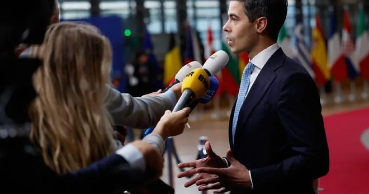 Holandský premiér sa stane otcom, s partnerom čakajú dieťa od náhradnej matky