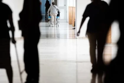 Muž napadol dvoch zdravotníkov na urgentnom príjme v bratislavskom Ružinove