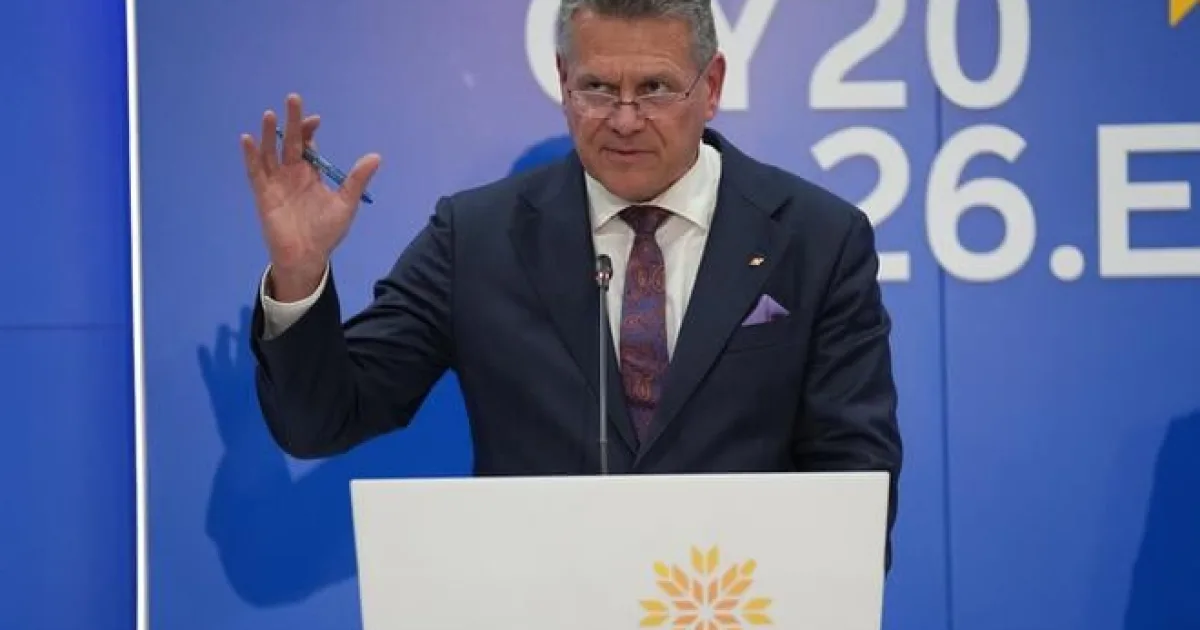 Na Šefčoviča čakajú Číňania. Musí vyriešiť tri hlavné otázky