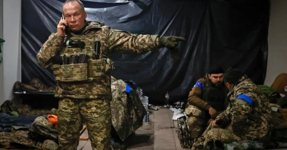 Odvolaný veliteľ ukrajinskej armády Syrskyj varuje: Zbavte sa ilúzie, že vojna nepríde