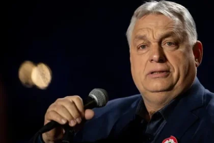 Orbán sľubuje reorganizáciu Fideszu, vládu Magyara označil za prechodný jav
