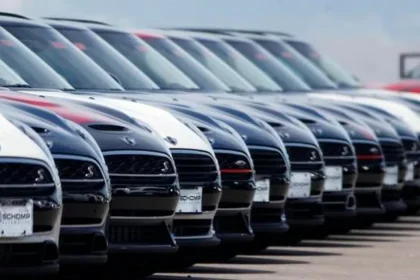 Osobné autá opäť dominovali exportu, elektromobily prudko rástli