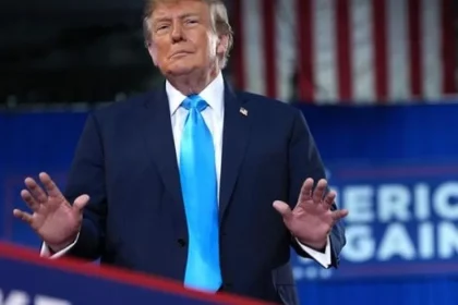 Protesty No Kings v USA vyzývali na volebnú účasť