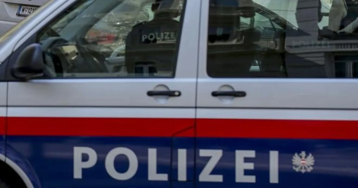 Rakúska polícia objasnila sériu krádeží áut, zadržala dvoch Slovákov