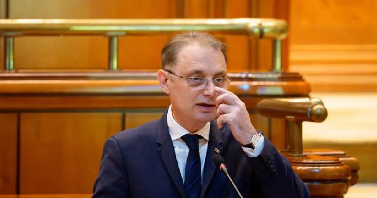 Rumunskí poslanci odobrili Niculescovu vládu