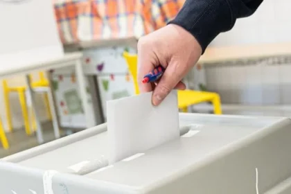 Srbská iniciatíva na Slovensku kritizuje nemožnosť voliť v Bratislave