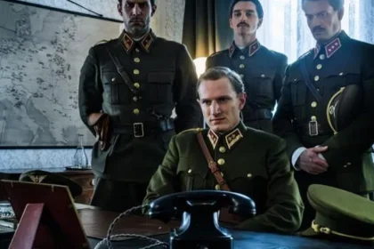 U Sergia Leoneho trval každý pohľad o sekundu dlhšie. U Generála Goliana ešte viac