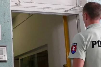 Úrad inšpekčnej služby preveruje nočnú jazdu policajtov v Bratislave