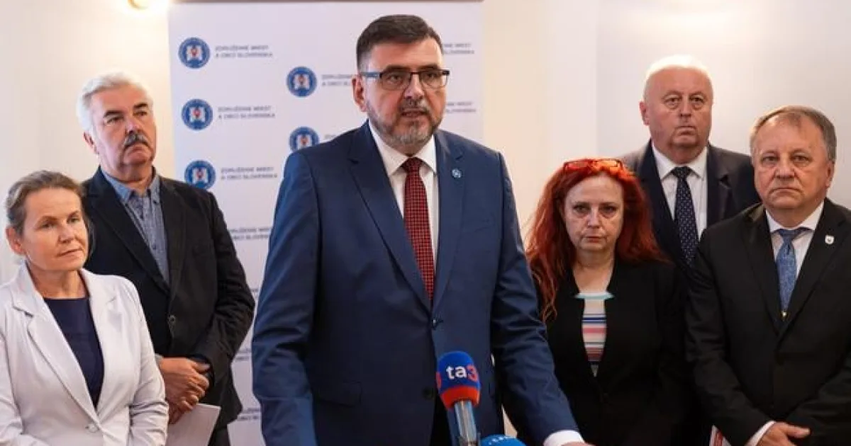 Združenie miest a obcí znovu upozorňuje na kritickú situáciu s medveďom hnedým
