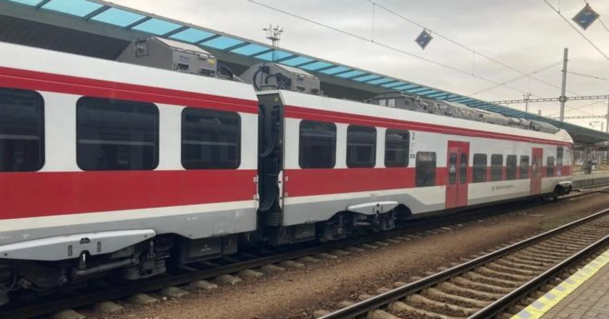 Železnice zaviedli polovičnú zľavu na lístky