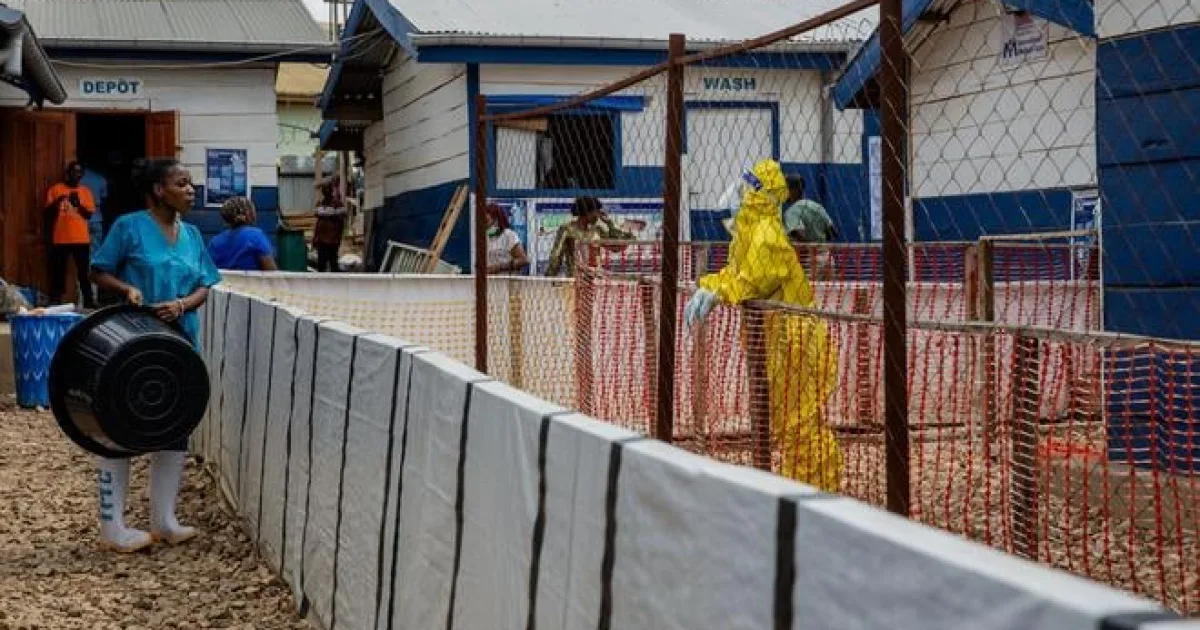Žena nakazená ebolou cestovala z Ugandy do Nigérie