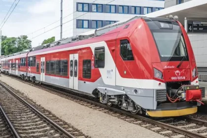 ZSSK pred letnými prázdninami a Sviatkom všetkých svätých nasadí maximálny počet vozňov